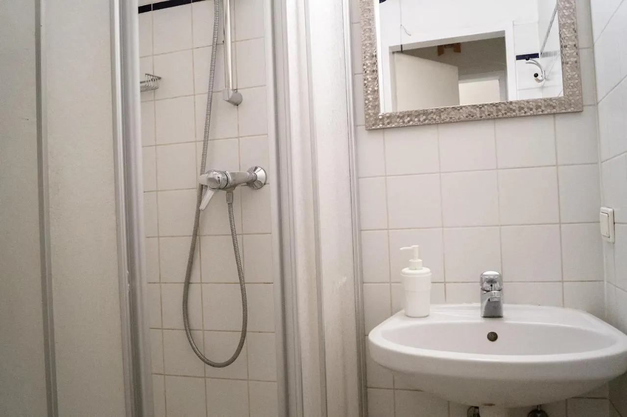 Lovely 2 Apartments - Suitable For Long Stays Vienna Austria