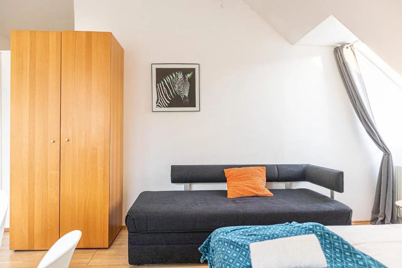 Lovely 2 Apartments - Suitable For Long Stays Vienna Austria