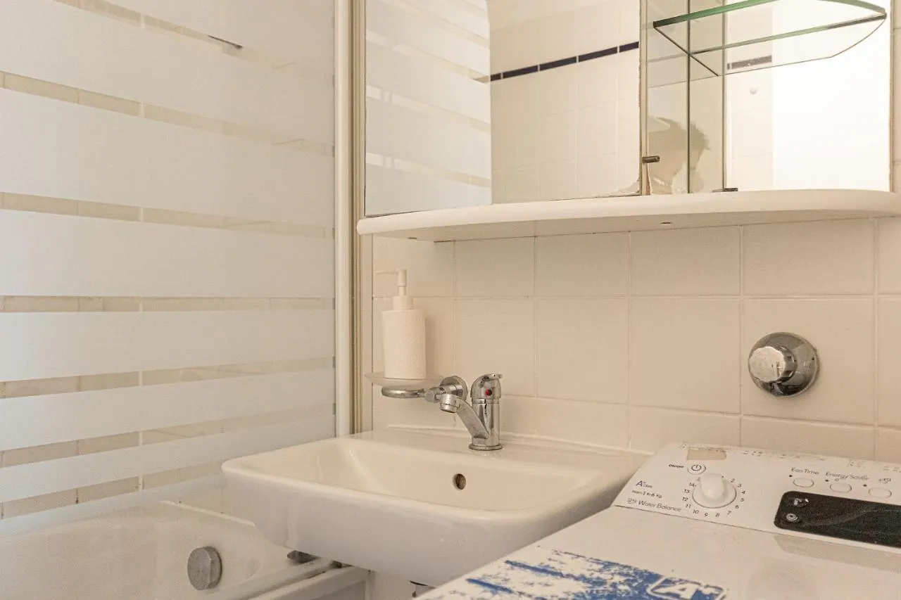 Lovely 2 Apartments - Suitable For Long Stays Vienna 0*,  Austria