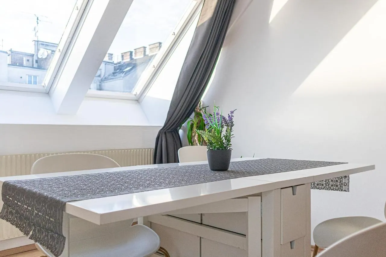 Lovely 2 Apartments - Suitable For Long Stays Vienna